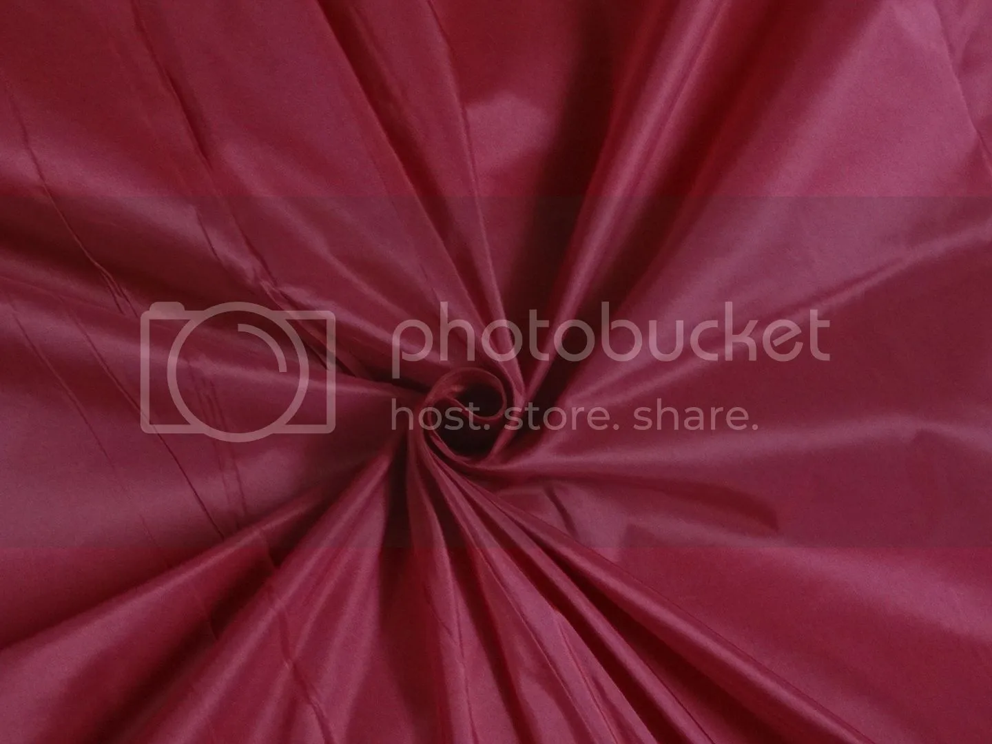 100% Pure SILK TAFFETA FABRIC Berry color 60&quot; wide TAF#198[12]