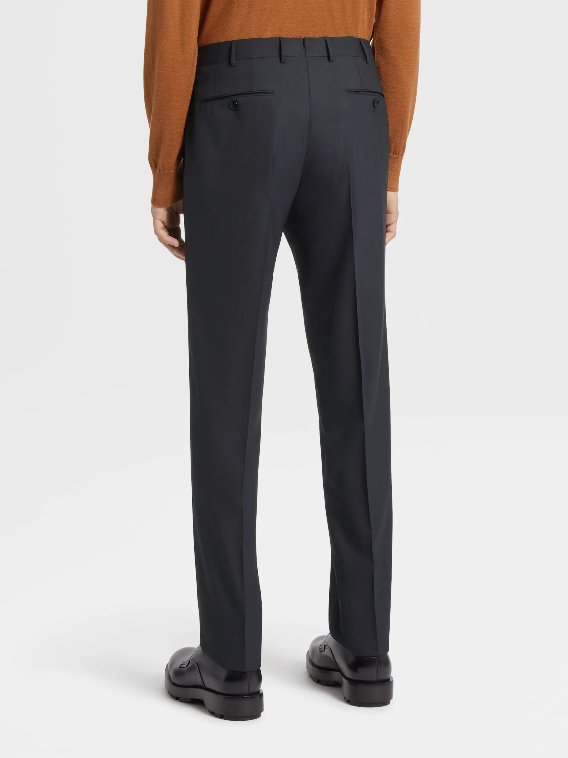 $890 ERMENEGILDO ZEGNA -"High Performance All Season" Navy Pants - 36W