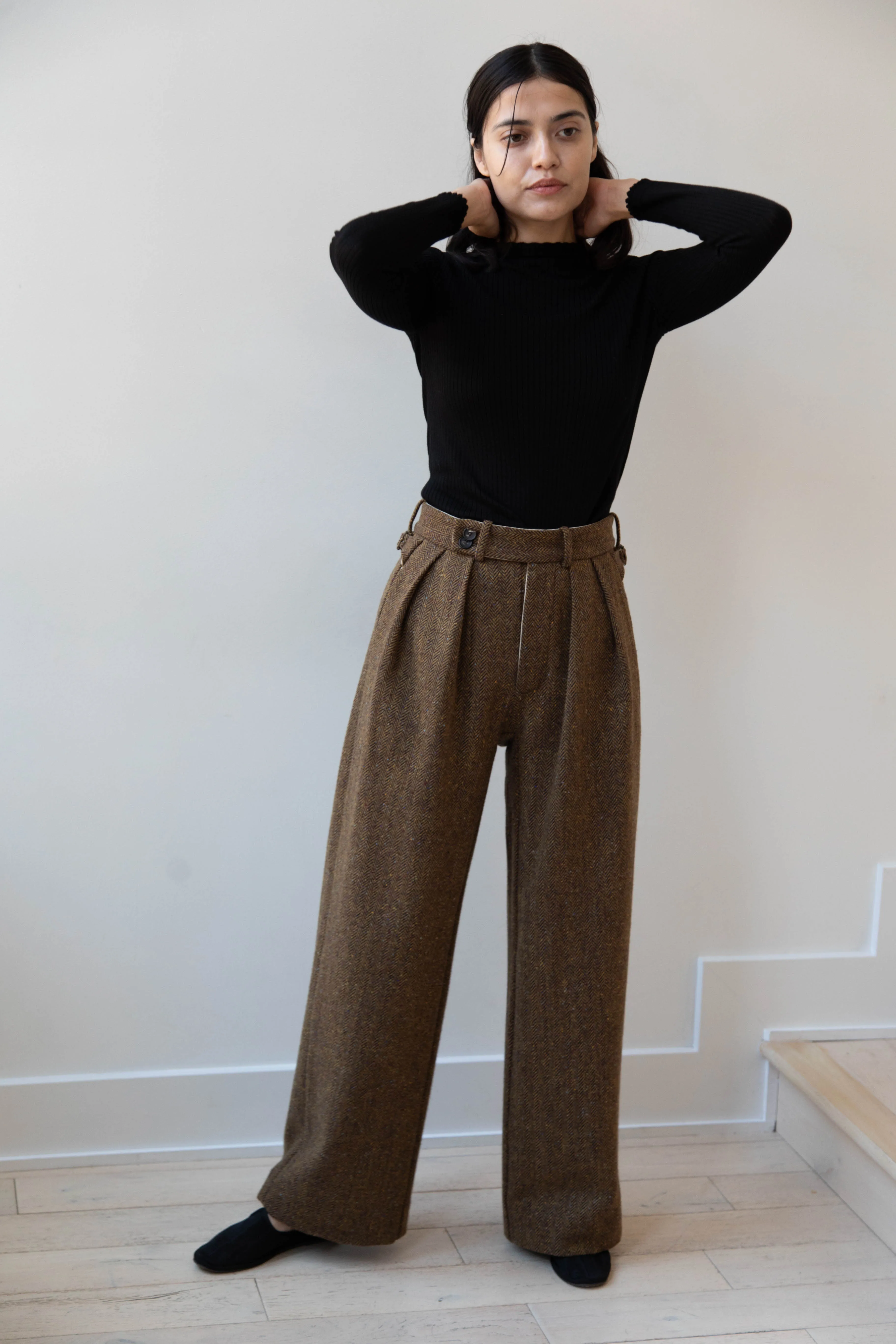 Seventyfive | Pleated Trouser in Donegal Herringbone