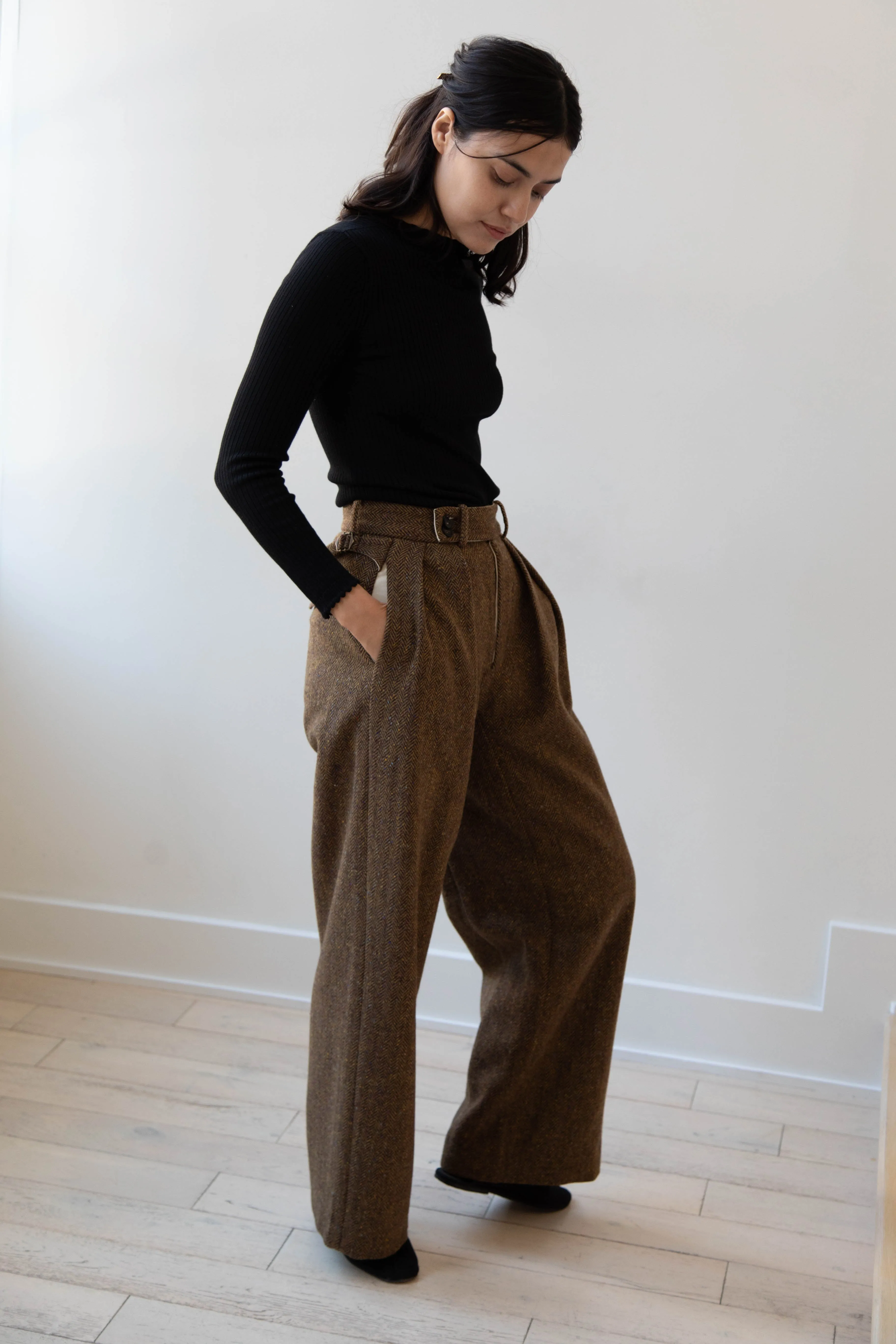 Seventyfive | Pleated Trouser in Donegal Herringbone