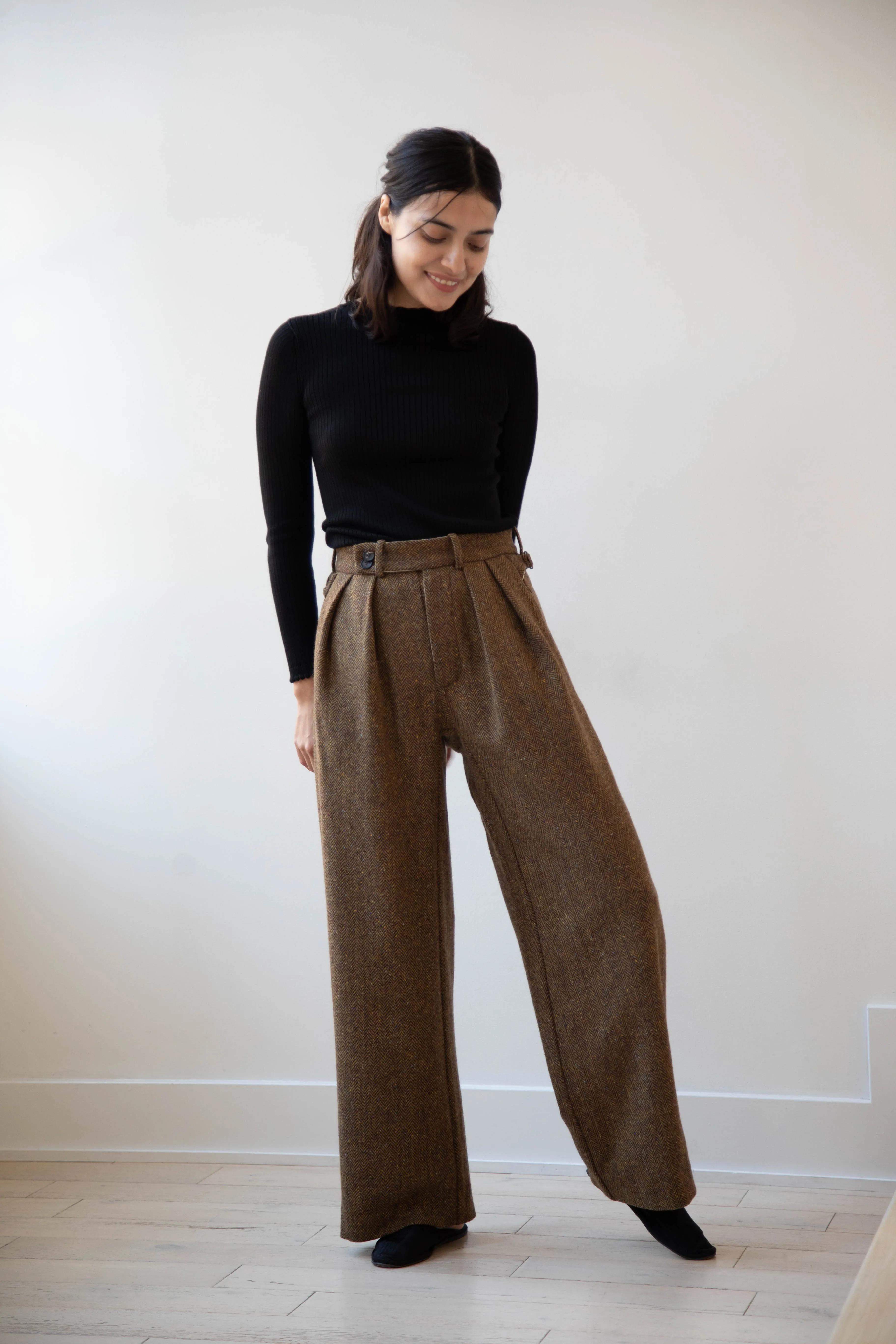 Seventyfive | Pleated Trouser in Donegal Herringbone