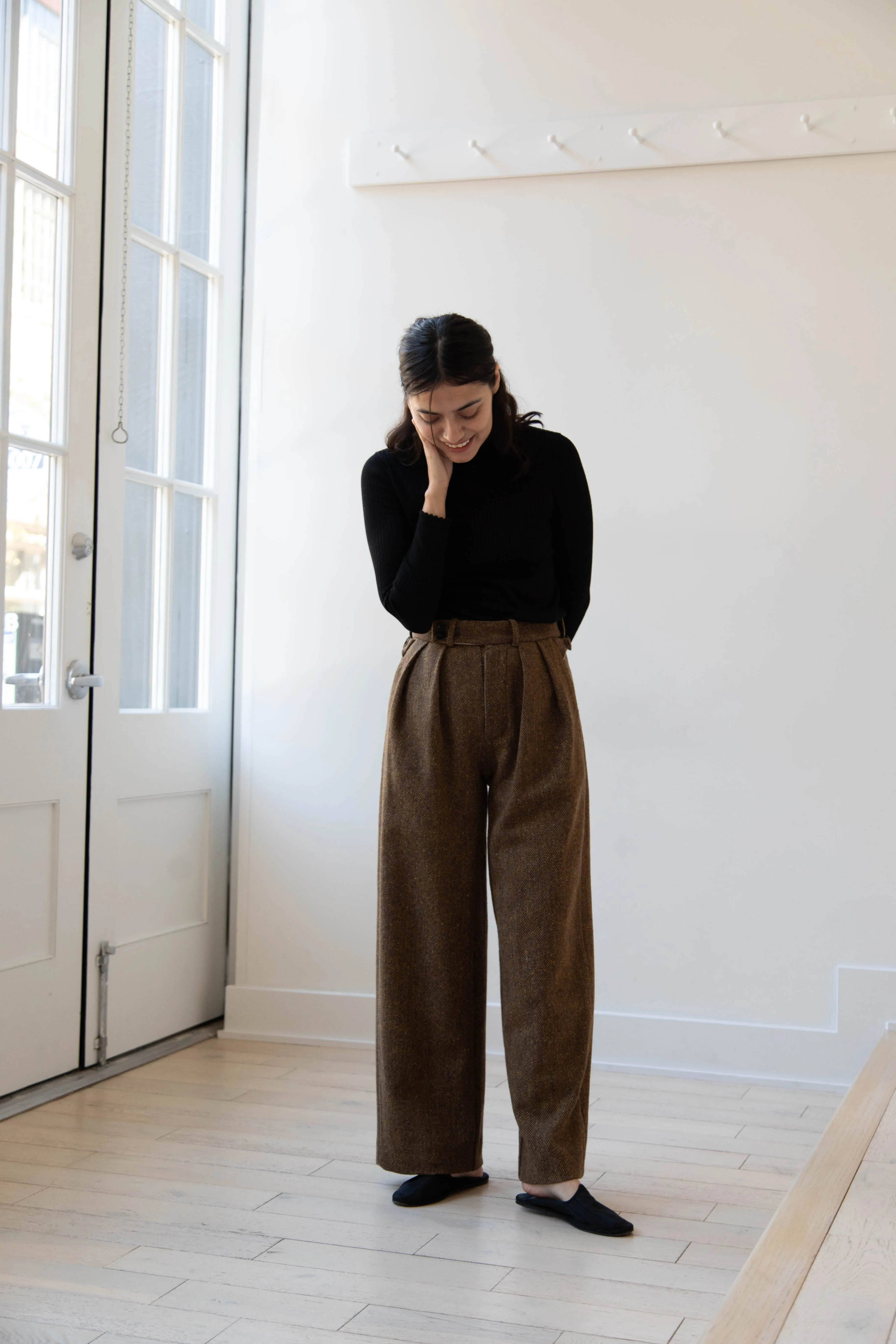 Seventyfive | Pleated Trouser in Donegal Herringbone