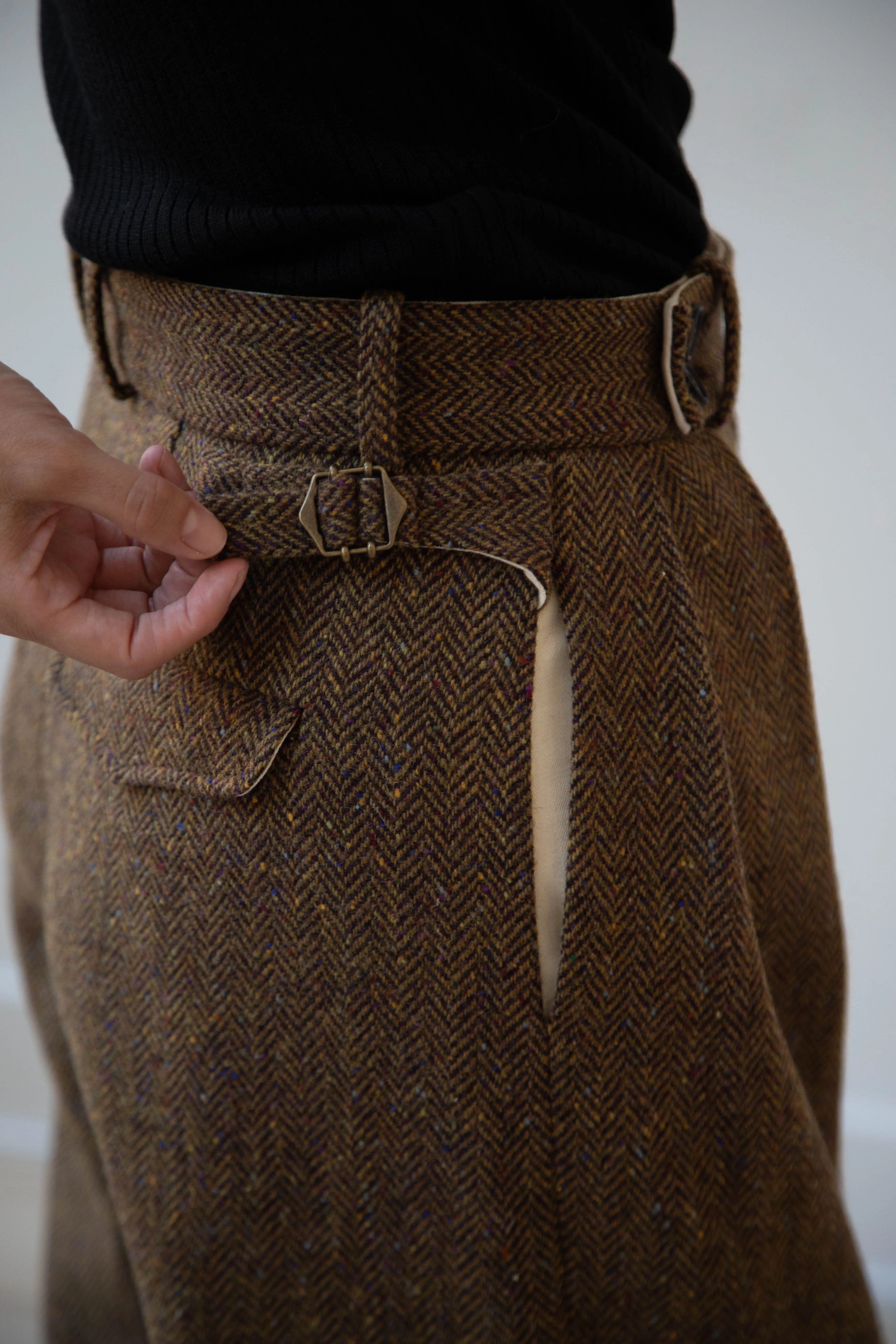 Seventyfive | Pleated Trouser in Donegal Herringbone