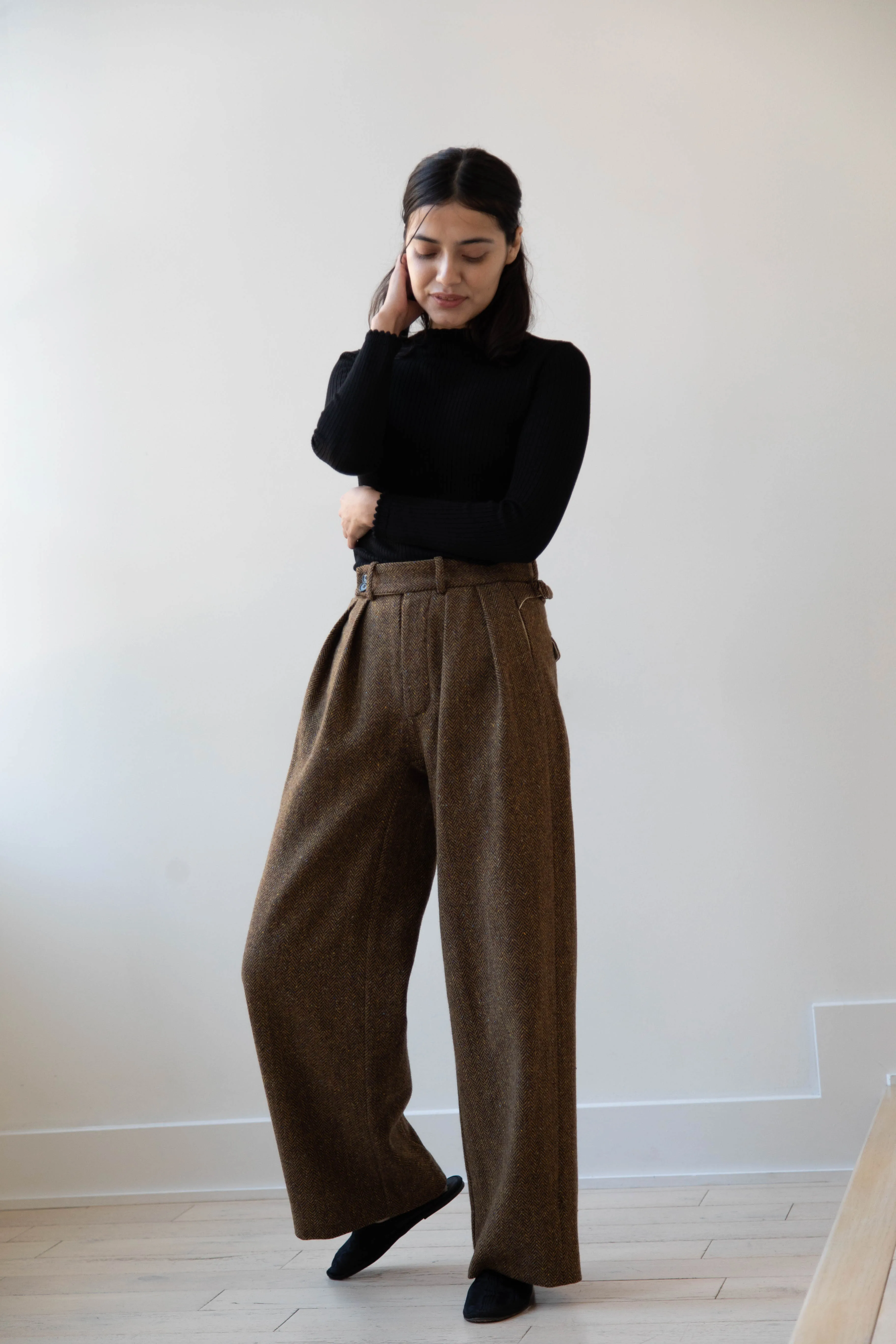 Seventyfive | Pleated Trouser in Donegal Herringbone