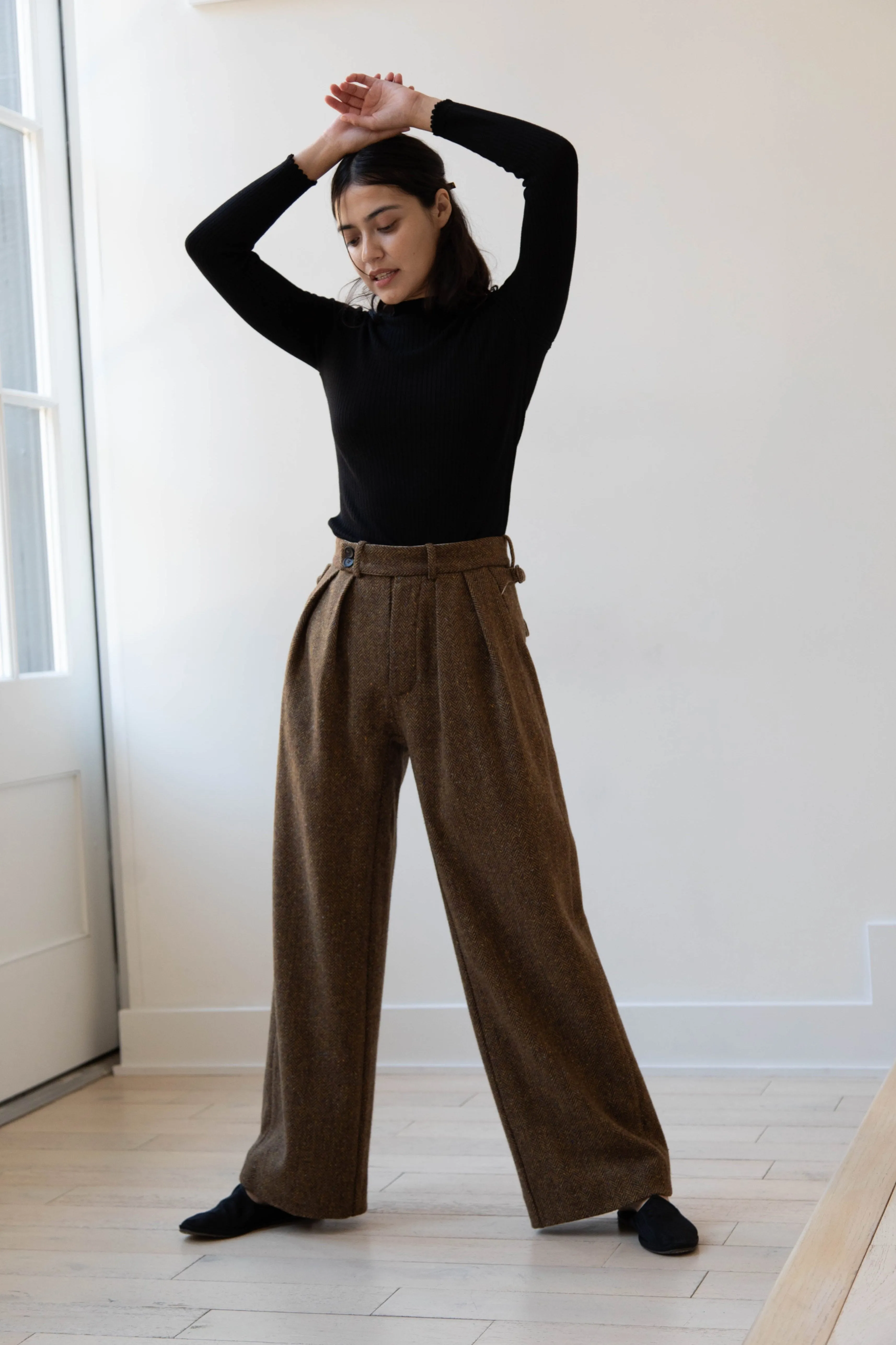 Seventyfive | Pleated Trouser in Donegal Herringbone