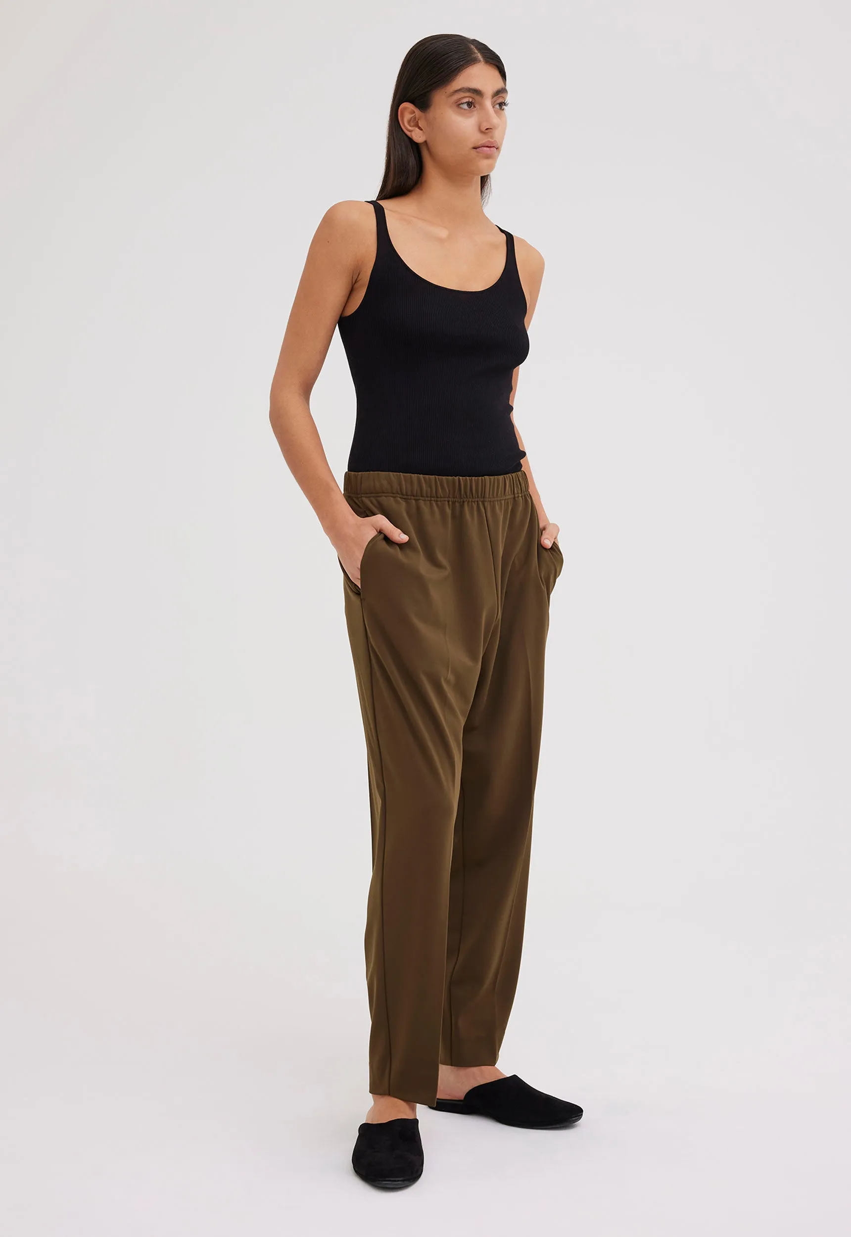 Wells Elasticated Pant - Dark Olio Green